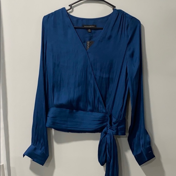 Banana Republic Tops - Blue blouse